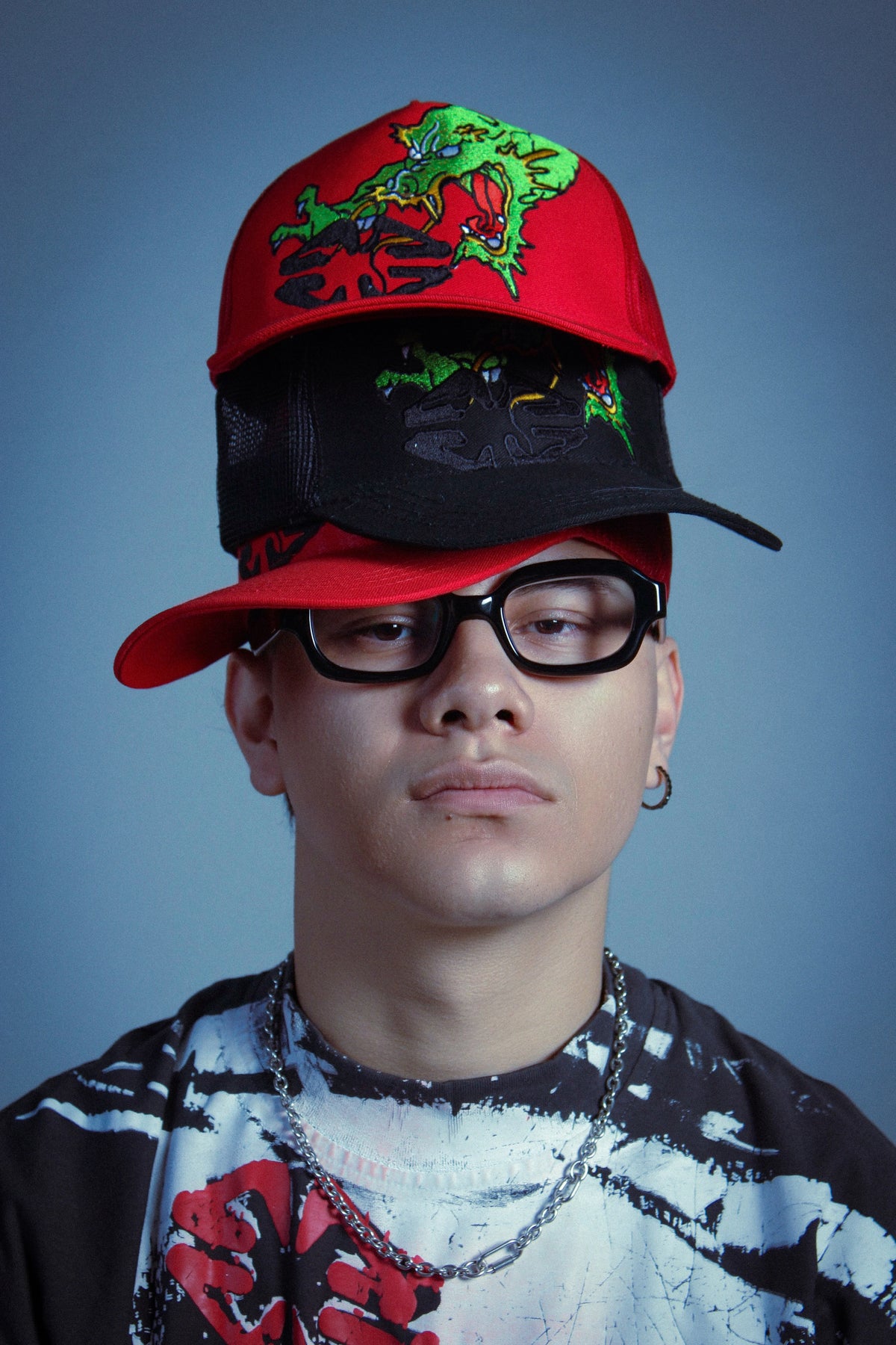 Gorra dragón negra